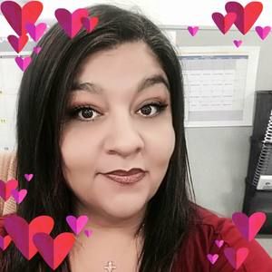 Meet your Posher, Yvette